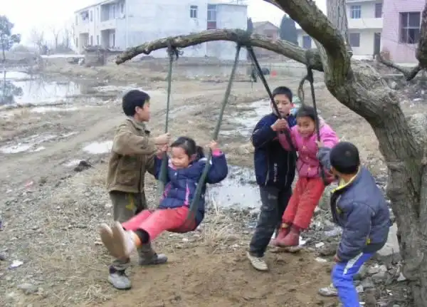 关于80后的一些老照片,满满的怀念和感动,看看是不是你的童年!