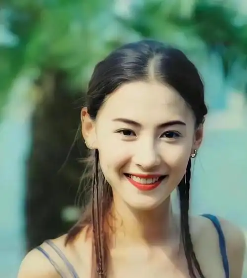 5000张艳照门!让张柏芝前途尽毁,从港片女王到烂片女王,太可悲