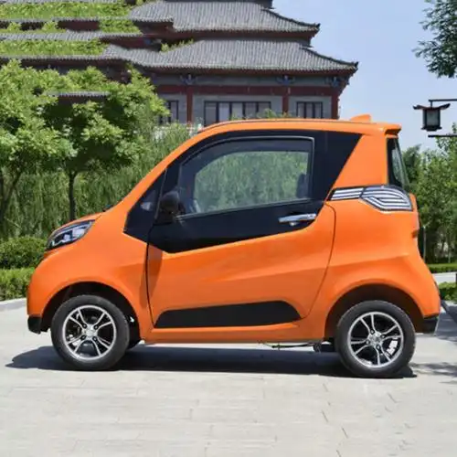 四轮电动车成人汽车新款代步车新能源电动汽车全封闭电动的四轮车