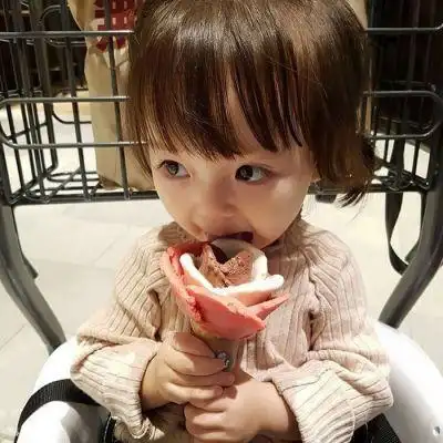 可爱小女孩头像萌图片_www.qqtu8.com