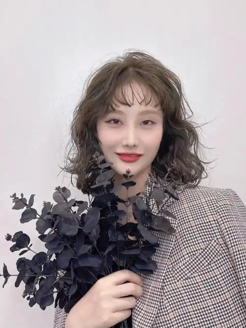 短发烫这样的洋气