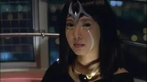 【被抛弃】我们先来看看剧情,卡米拉三千万年前和黑暗迪迦统治着露露