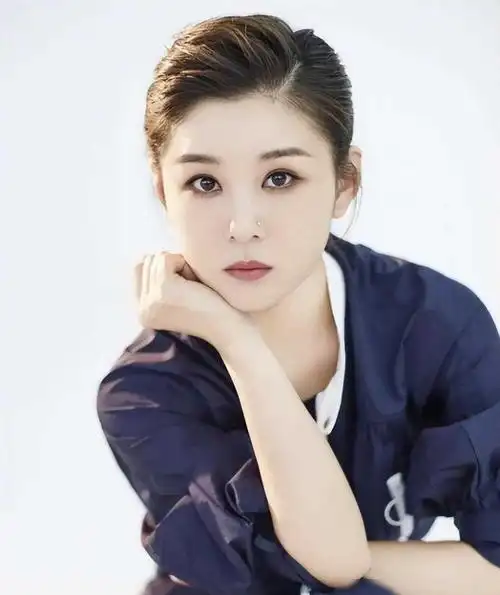 惊艳了时光的"整容"-王雷结婚,爱妻李小萌风采依旧,他却已|秀莲|电视