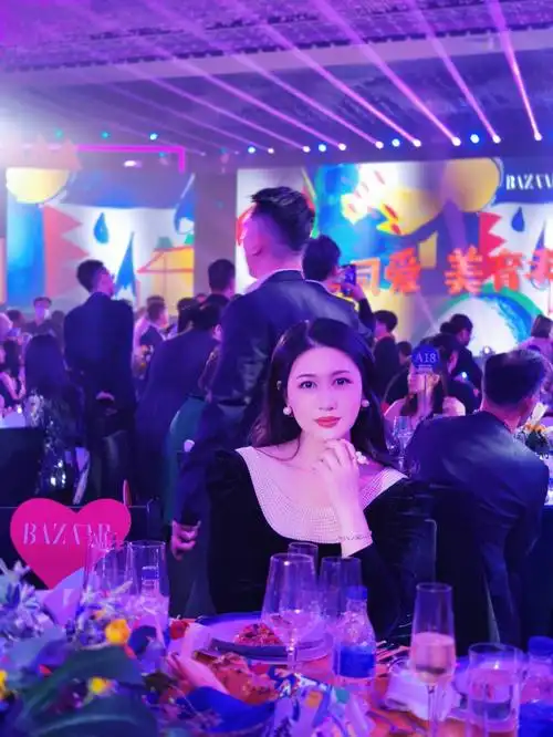 芭莎明星慈善夜