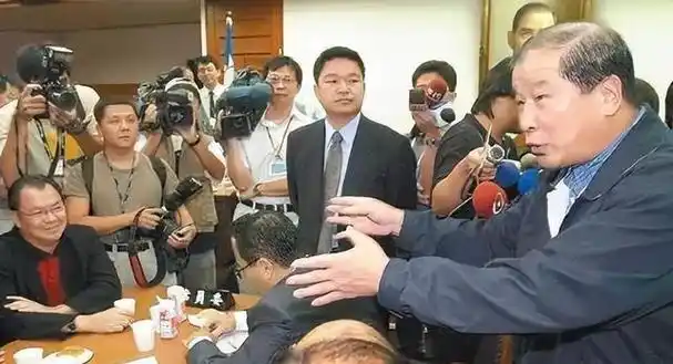 经过陈启礼的精心策划,竹联帮的势力已延伸至香港,日本,泰国及中美洲.