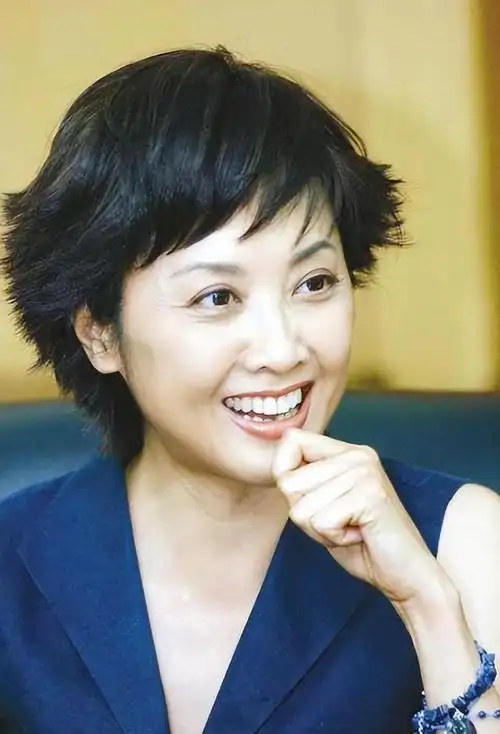 看见71岁朱琳老去的模样,才发现:80年代大陆第一美女名不虚传