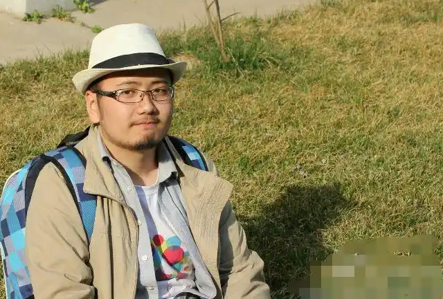 小轮. - 熊大叔. - 熊大叔.