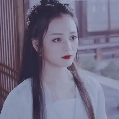 〈王一菲-头像〉