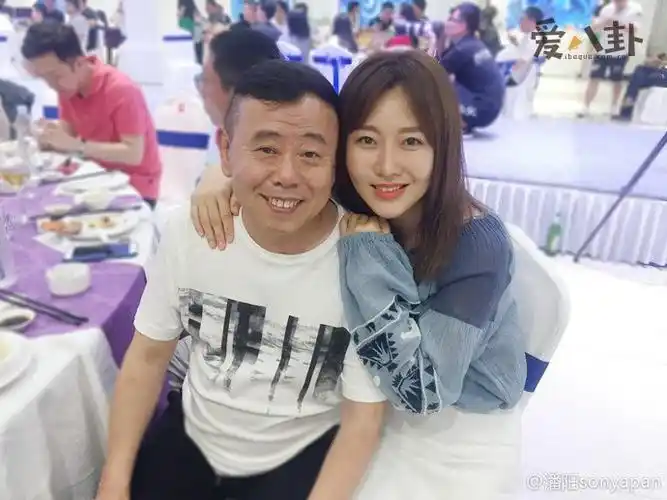 潘阳离婚是不实传闻潘阳嫁入豪门八年依然深受老公疼爱