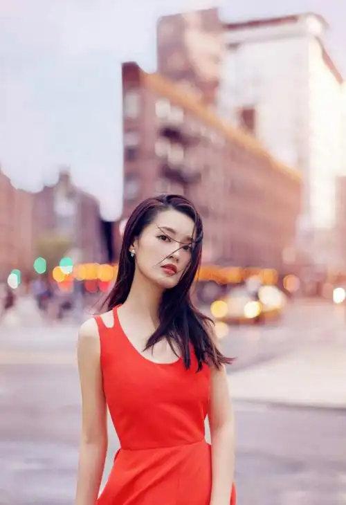 李沁图片李沁时尚性感街拍图片