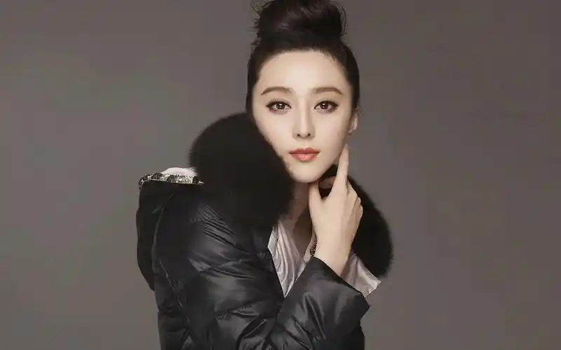 也就是范冰冰,换个人怕是很难驾驭这些奇奇怪怪的造型