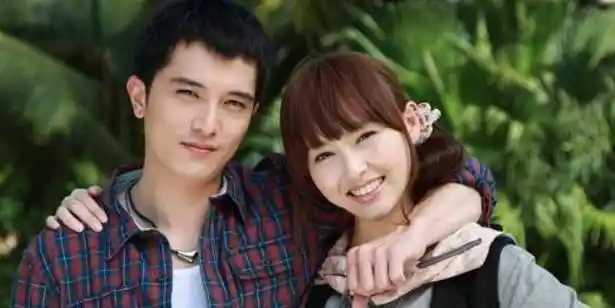 原创与曾志伟拍豪放戏公开喊王晶爸爸唐嫣真的是傻白甜吗