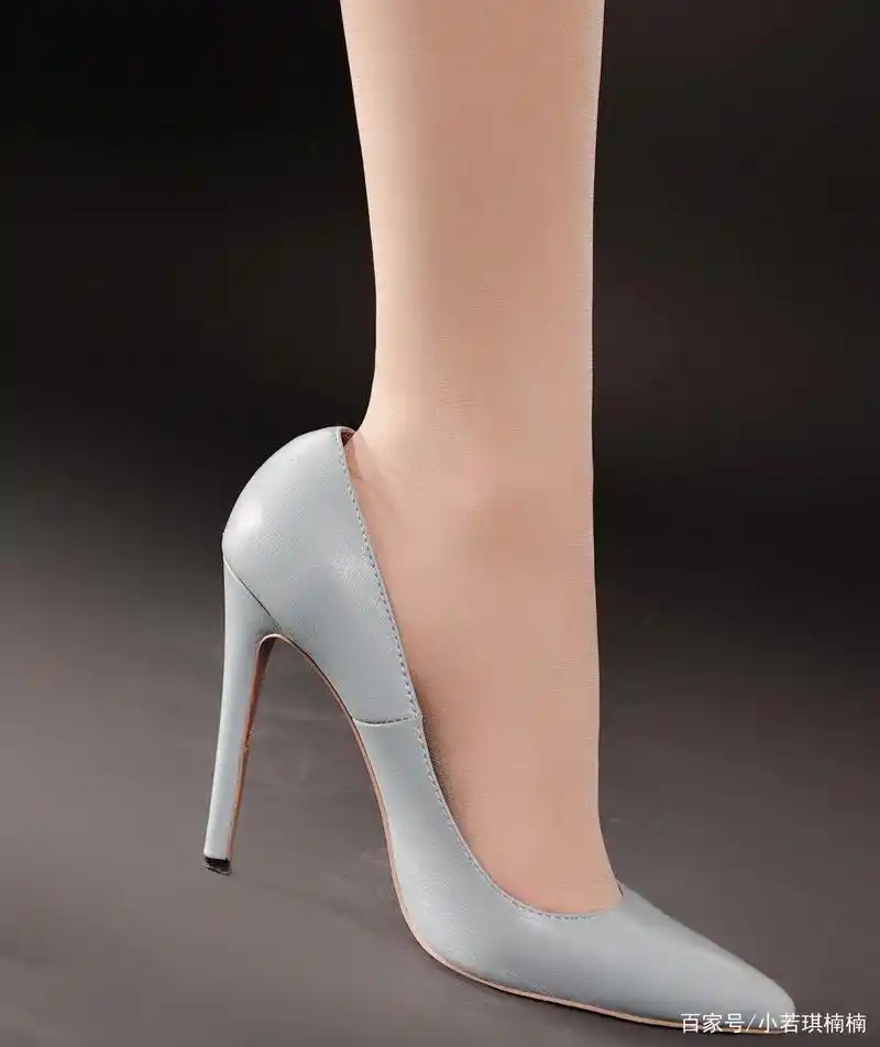 尖头细跟高跟鞋魅力独特让你拥有高贵典雅气质