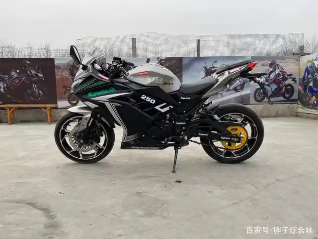 极品原版原漆的川崎小忍者,爆改天蝎排气和天使恶魔眼大灯