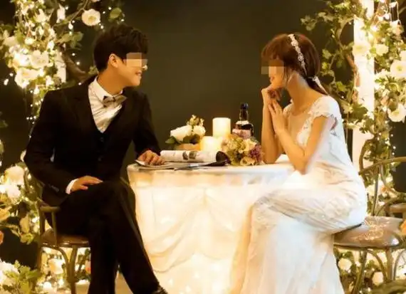 非诚勿扰王佳何嘉文照片高清,非诚女嘉宾杀夫后续视频 - 歌词译