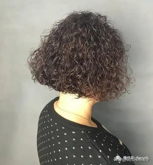 2019 流 行"螺丝烫"!