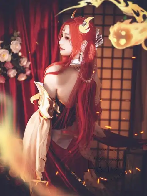 王者荣耀唤灵魅影貂蝉cosplay