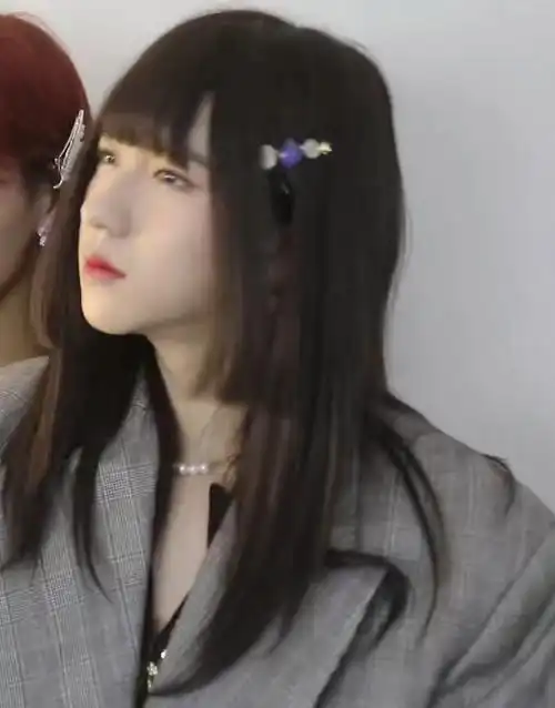 浑然天成的christina贺