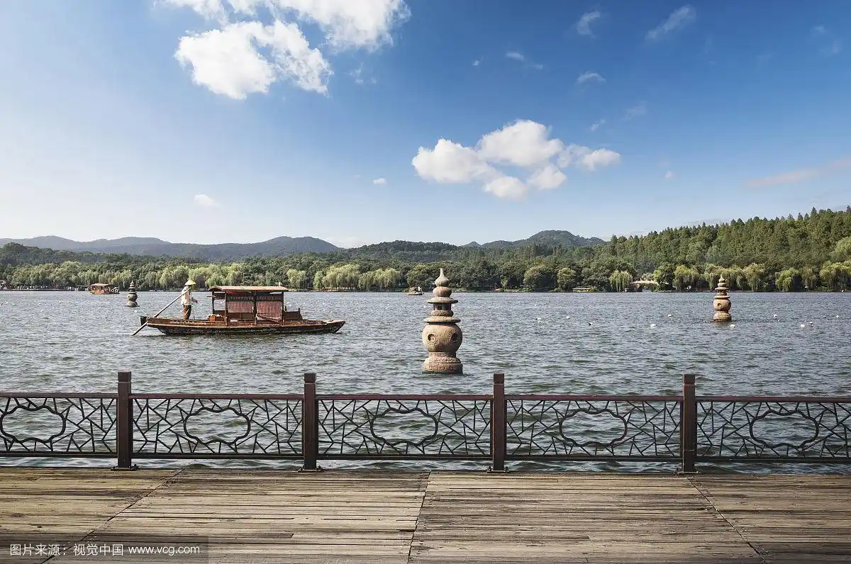 杭州西湖三潭印月