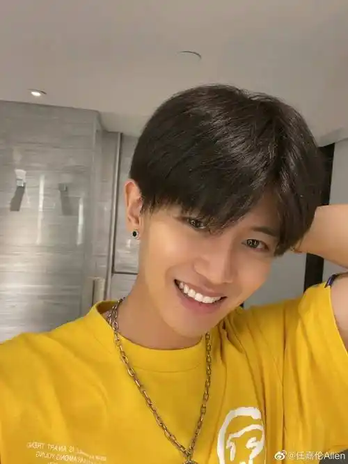 古装王者任嘉伦只有114斤你永远无法想象明星的身材管理有多狠