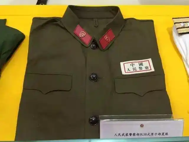 那些年 我们穿过的武警军装_服装