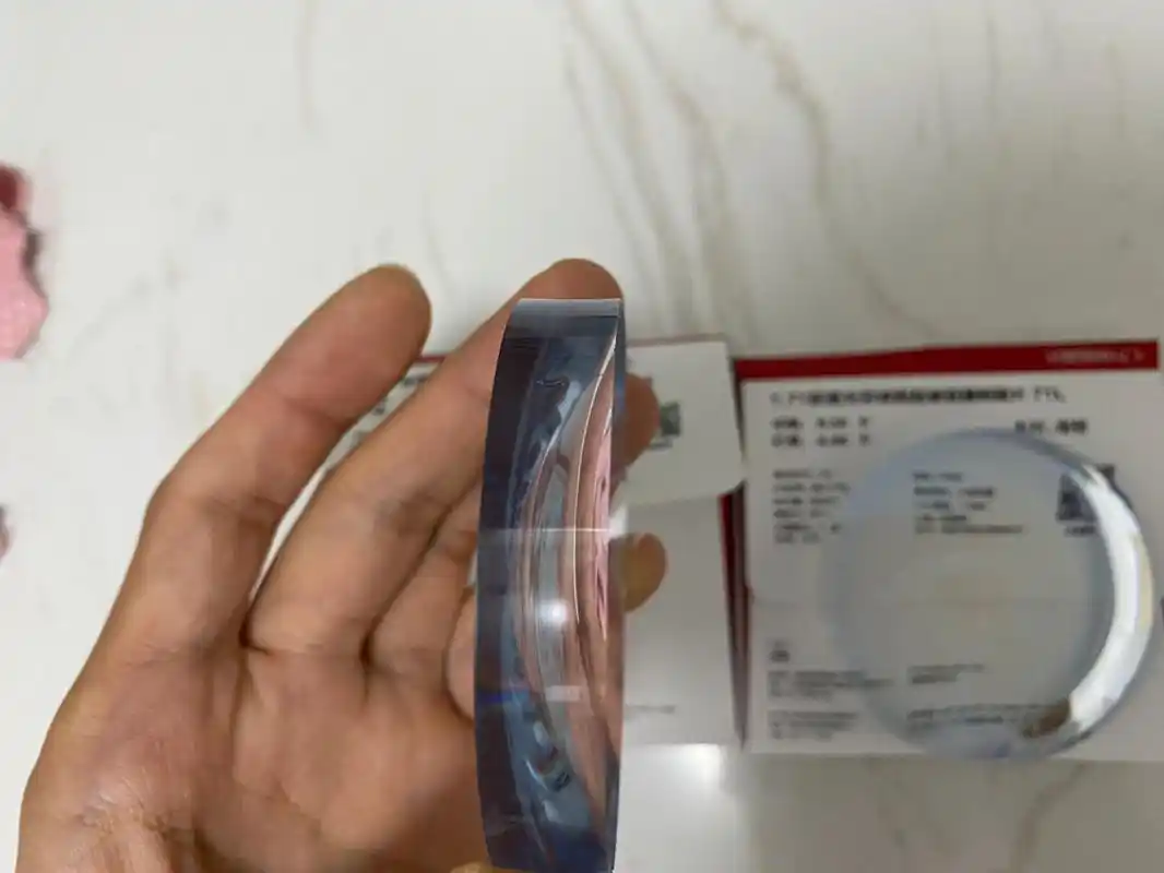 1000多度的镜片有多厚?