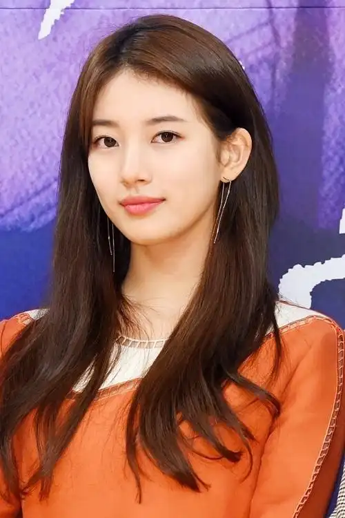 国民初恋裴秀智留长发后,竟撞脸朴信惠,网友:太像姐妹花了!