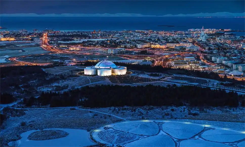 位于冰岛首都的"珍珠楼",去过的游客都为她的建筑之美所倾倒!