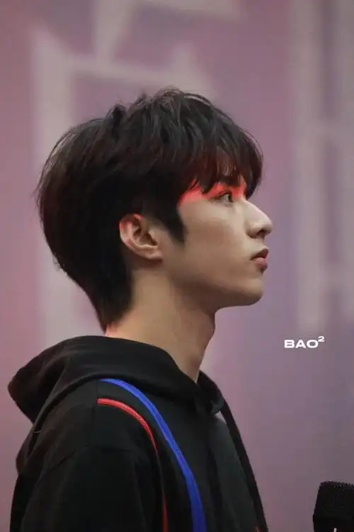 雷佳音说刘耀文跑宣传成长了##刘耀文电影第二十条