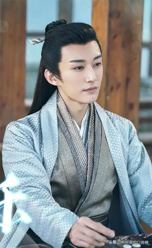 官鸿和王鹤棣谁最帅(10位高颜值古装美男)(5)