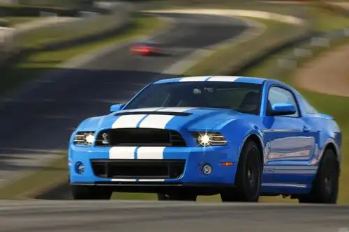 打造最强野马:2013款野马shelby gt500写照①