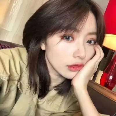 高质量女生头像精致好看真人 全网最火的女生头像合集