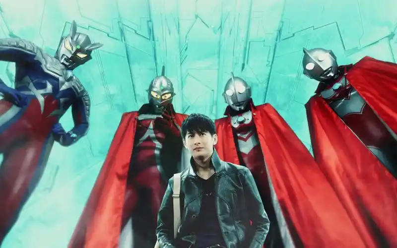 欧布奥特曼格斗红凯拒绝了前辈们的邀请继续他的漂泊之旅