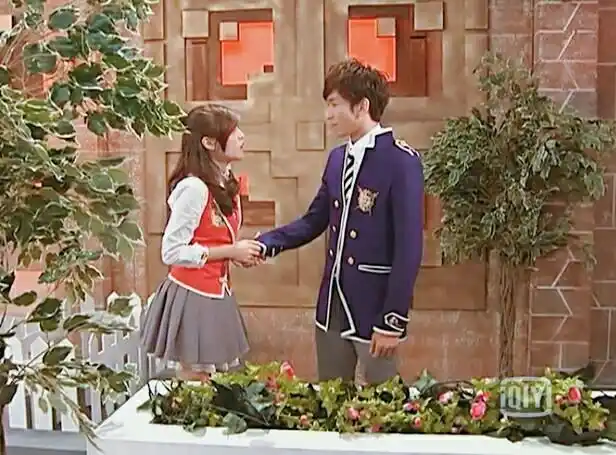 萌学园之奈亚守护之星