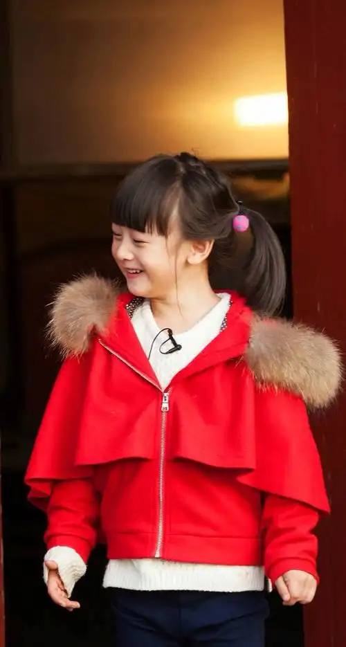 田雨橙可爱照片高清手机壁纸744*1392