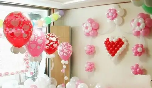 墙上怎么贴心形气球