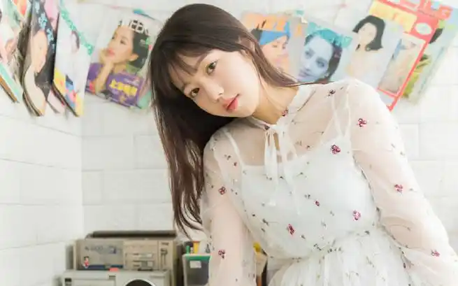 长发圆脸女生美女图片大全##图片大全##合集图片大全##图片素材##无