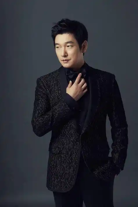 韩剧中的大叔:玄彬宋承宪魅力无限,而他逆生长越老越有味道!