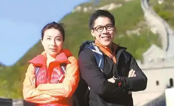 霍家遗产风波12年后霍启刚和郭晶晶已活成了家族的脸面