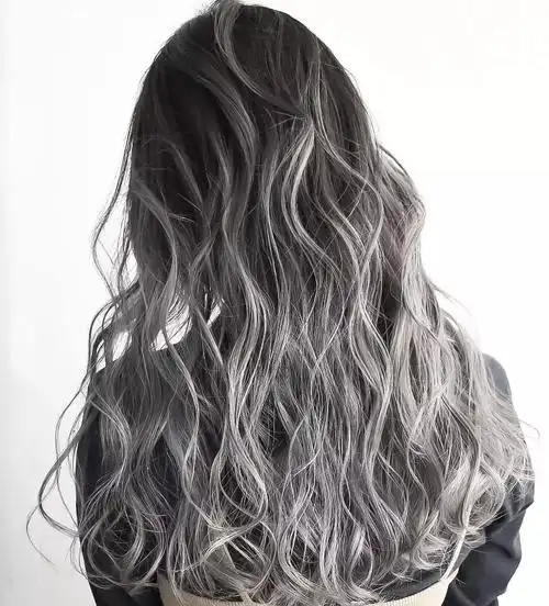 发色冷灰色