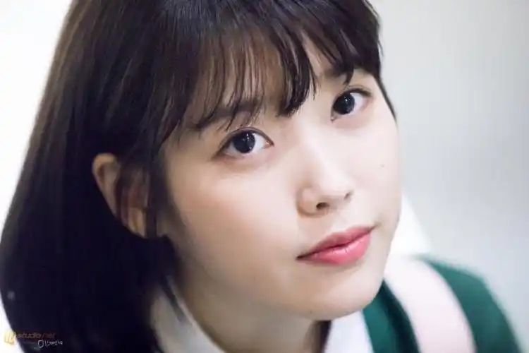 iu 李知恩 头像 壁纸