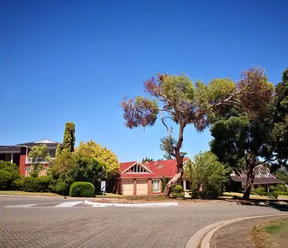 澳洲最大的酒庄一一奔富酒庄(penfolds winery)