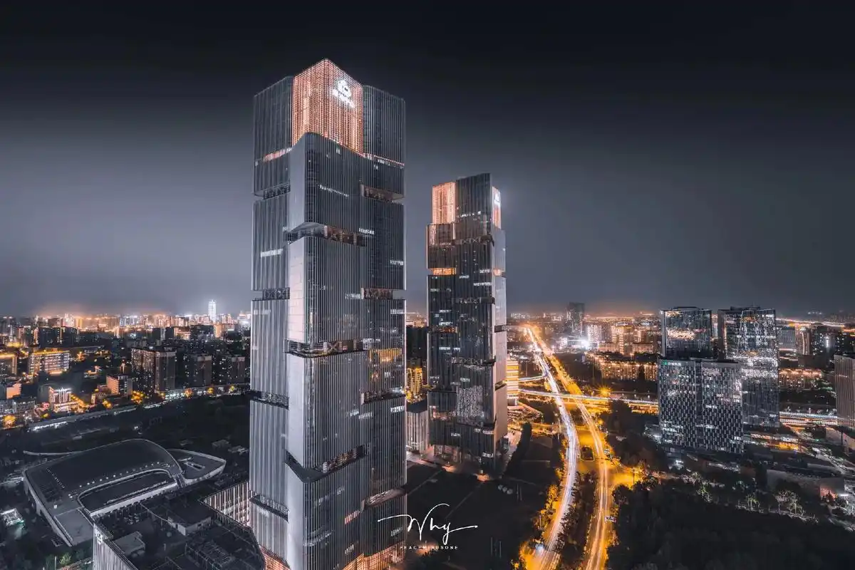 郑州双子塔夜景.先发个拍过有双子塔合集~ 郑州的城市风光基本 - 抖音