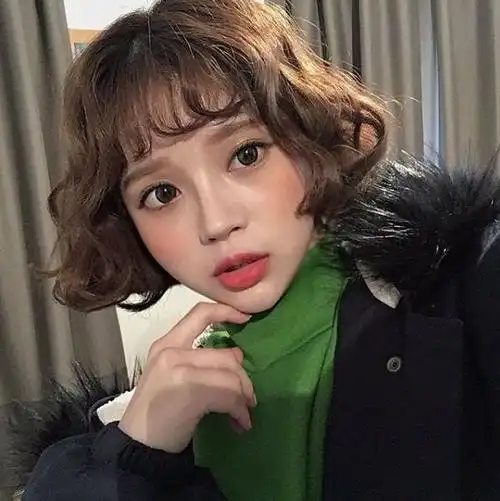 齐肩短发烫发,比你想象中的美