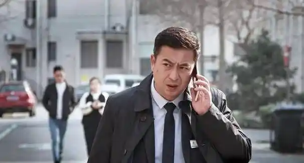 张嘉译:头发剃了,合同也签了,他却把我给换了,这不是欺负人嘛