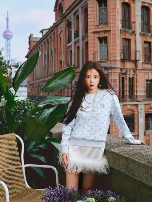 mlb潮流品牌代言人虞书欣##mlb老花奢调##虞书欣氧气感穿搭