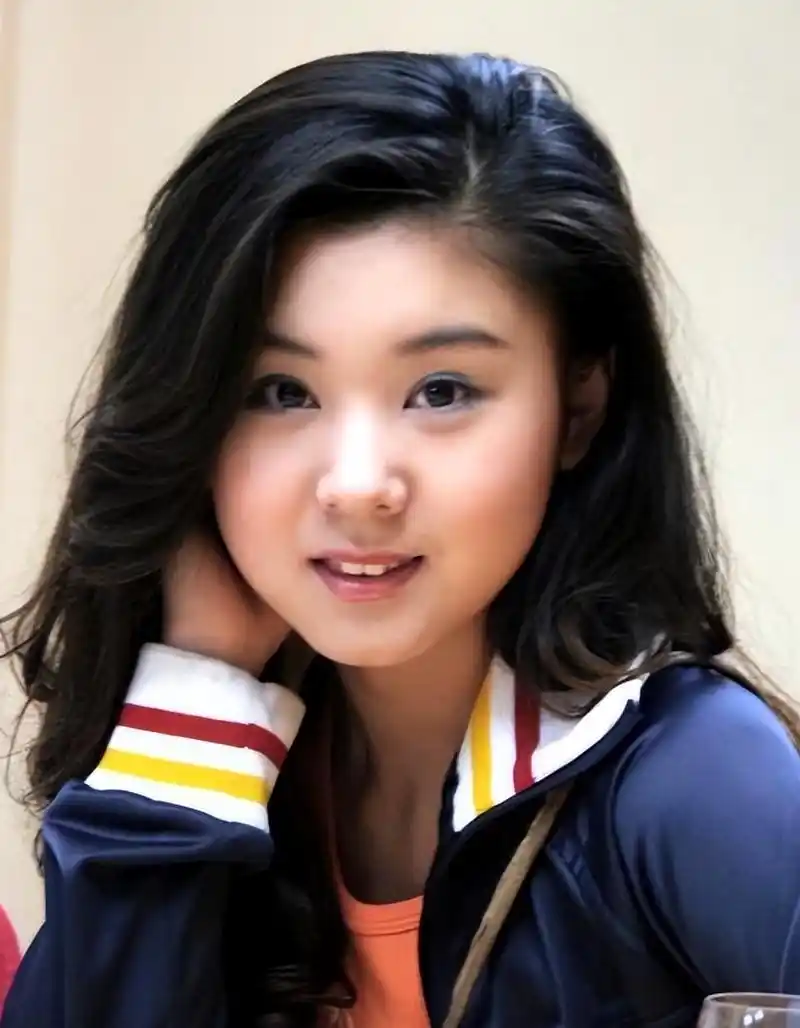 回顾演员王雷:娶相爱7年女友李小萌,结婚9年无绯闻,40岁成视帝