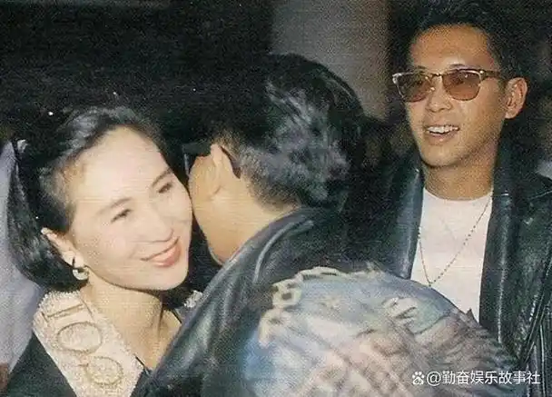 先生离后死别,有种意难平的爱情叫:陈百强和何超琼