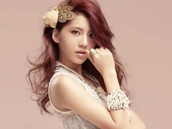 吴千语写真图片-自制260x540壁纸.高清大图-明星写真馆n63.com