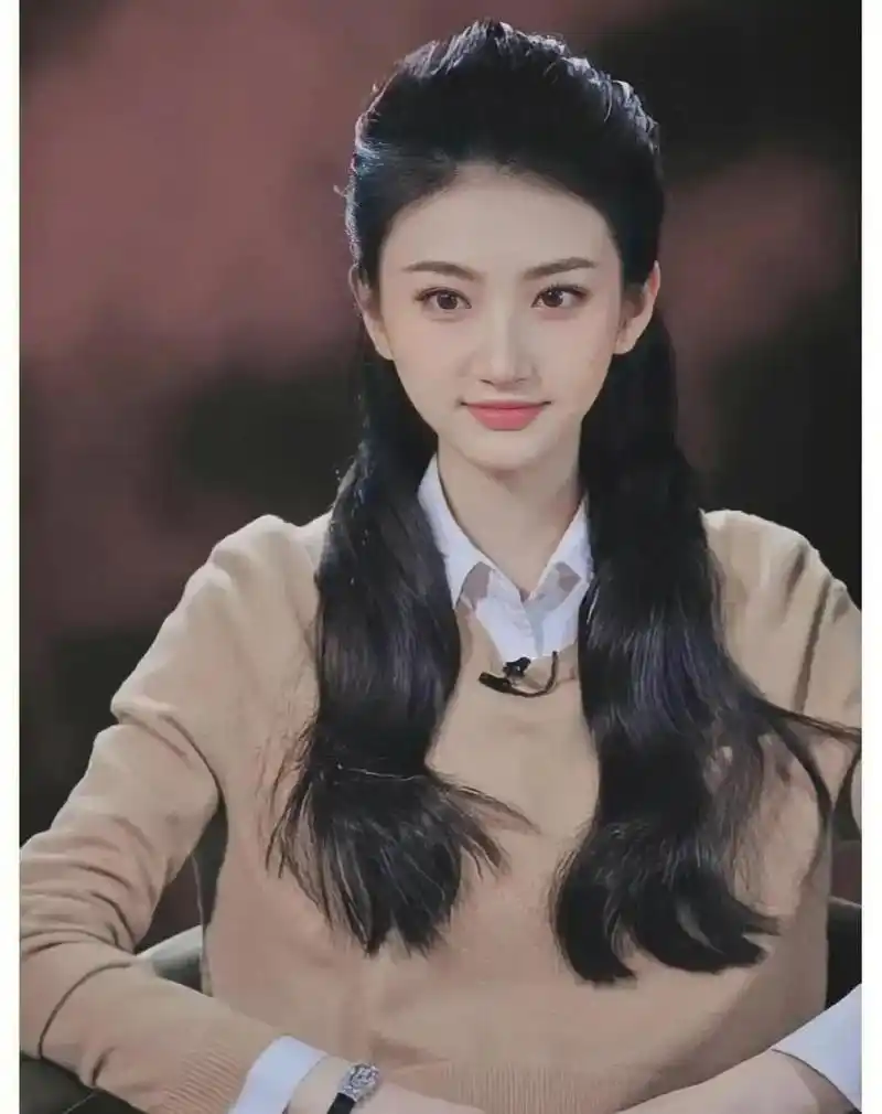 不敢去相信这一切是真的,倒是希望是假的,景甜这样的女孩怎么遇到